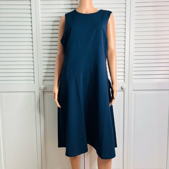 LONDON TIME Navy Blue Asymmetrical Detail Dress Size 16 - Picture 2 of 10